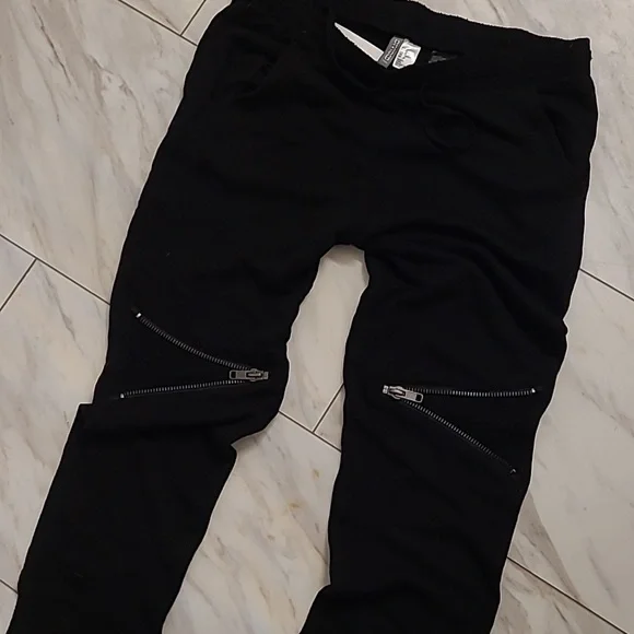 H&M Joggers - Picture 2 of 3